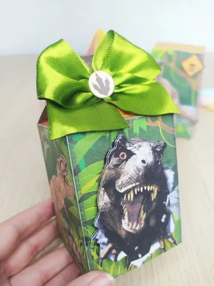 Kit 40 Personalizados Jurassic Park - Dinossauro