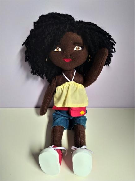 Boneca Negra em Feltro