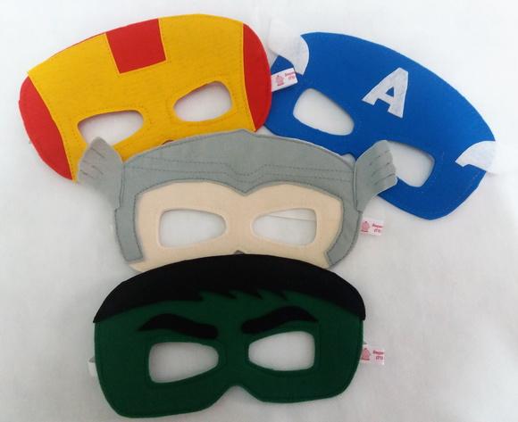 Kit 30 Máscaras Vingadores e Outros Super Heróis em Feltro