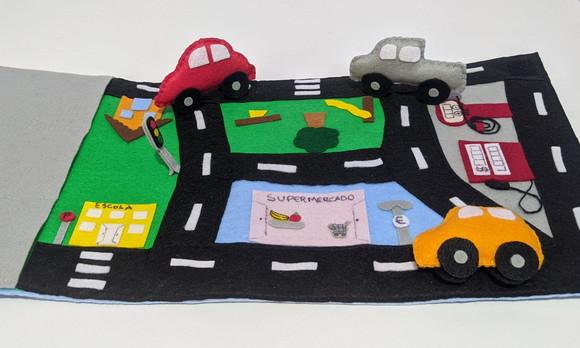 Pista de Carrinhos em Feltro