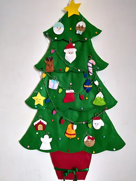 Árvore de Natal Interativa Montessori em Feltro