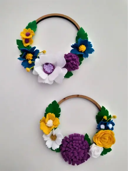 Guirlandas com Flores em Feltro