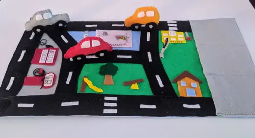 Pista de Carrinhos em Feltro