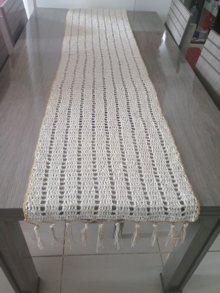 Caminho de Mesa de Crochê Elegance Cru- Ateliê Crochetando
