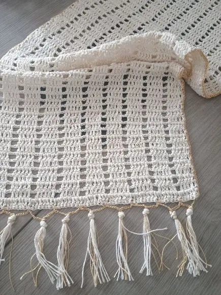 Caminho de Mesa de Crochê Elegance Cru- Ateliê Crochetando