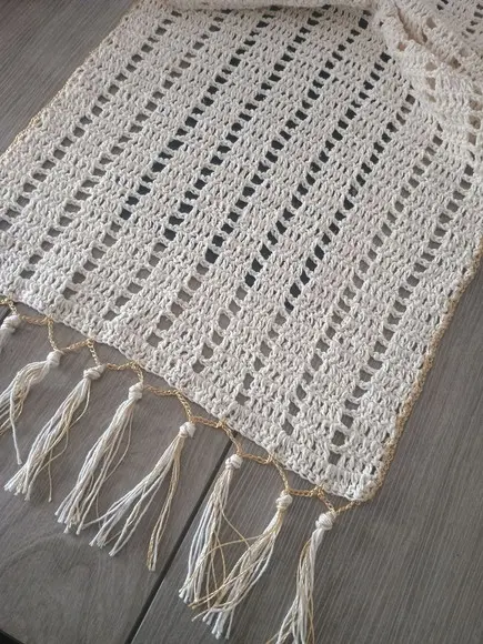 Caminho de Mesa de Crochê Elegance Cru- Ateliê Crochetando