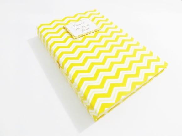 Diário de gravidez amarelo chevron