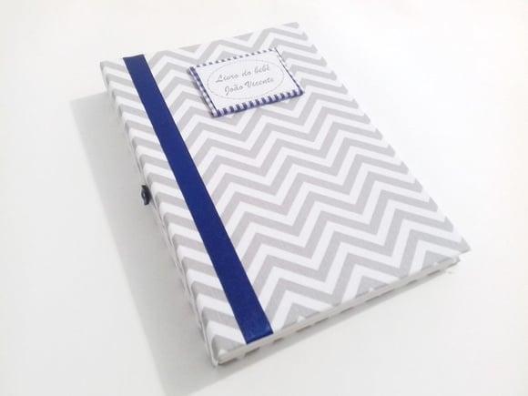 Livro/Diário do bebê cinza em chevron