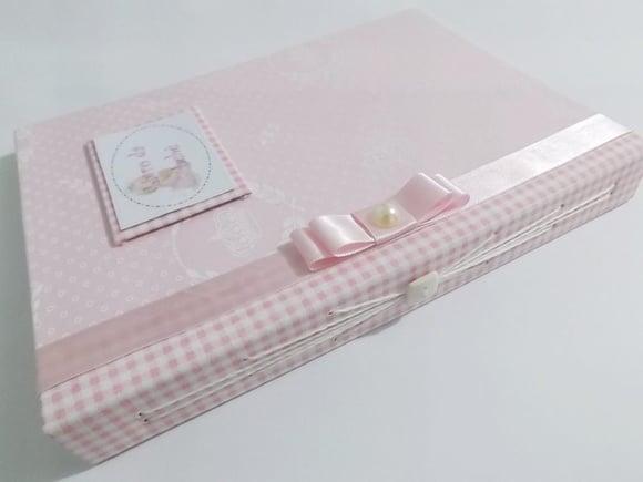 Livro/Diário do bebê rosa coroa menina