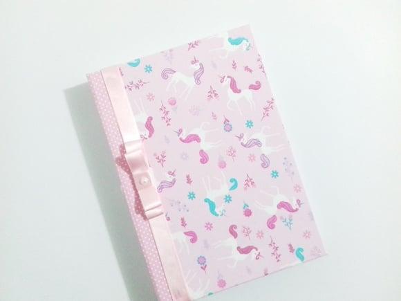 Livro/Diário do bebê unicórnio rosa