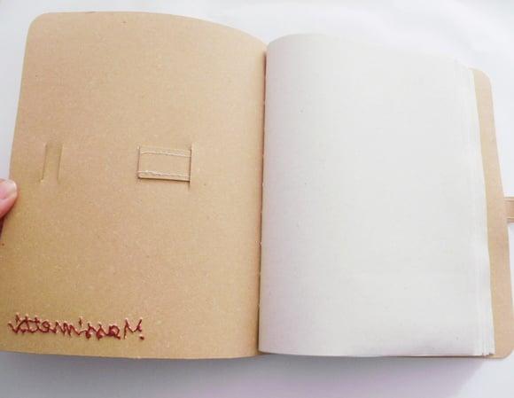 Agenda em recouro cor natural com nome