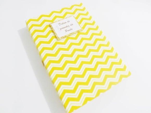 Diário de gravidez amarelo chevron