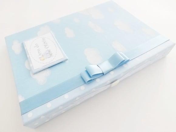 Livro/Diário do bebê azul nuvem com poá
