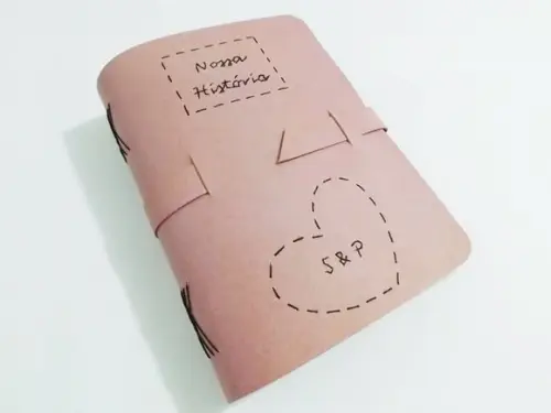 Agenda Artesanal em Recouro Bordado Rosa