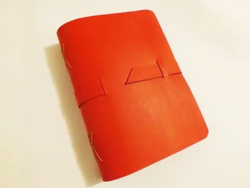 Agenda/caderno em recouro vermelho