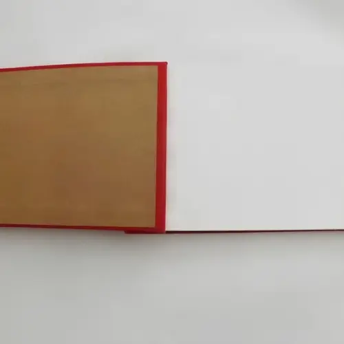 Álbum de Fotos Artesanal Vermelho com Relevo Coração