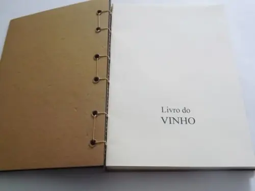 Livro do Vinho para Rótulos e Anotações