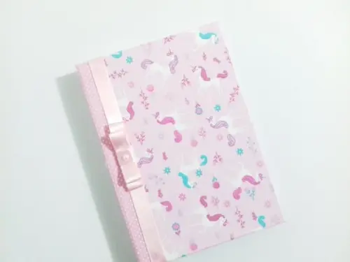 Livro/Diário do bebê unicórnio rosa
