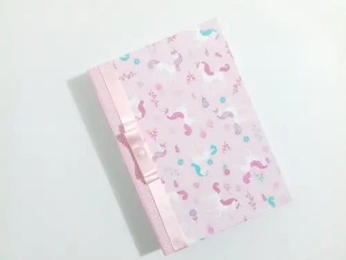 Livro/Diário do bebê unicórnio rosa