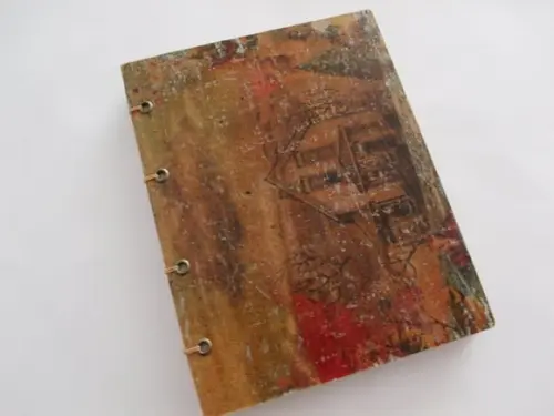 Agenda artesanal em papel couro