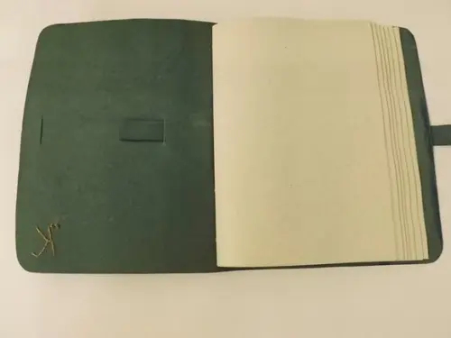 Agenda/caderno em recouro azul bordado