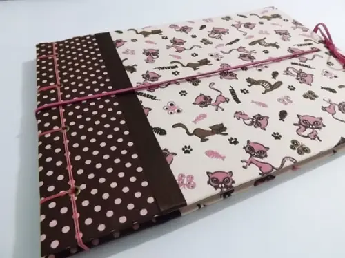 Álbum de fotos 20x30 cm com folhas kraft
