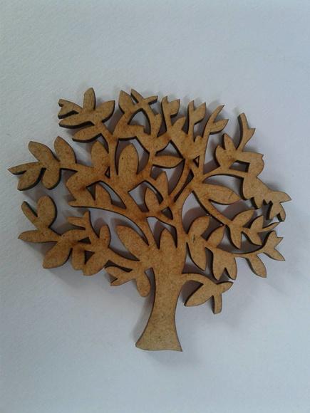 Arvore mdf 8cm.