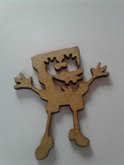 Bob Esponja 8cm mdf