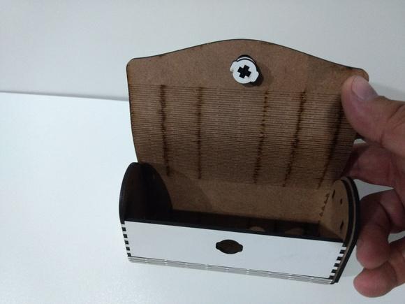 Bolsa/Carteira em mdf