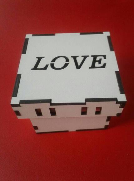 Caixa Love Branca 6x6 C/passa Fita.
