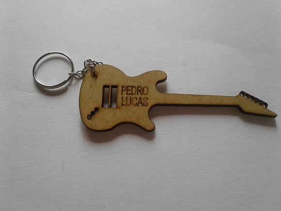 Chaveiro Guitarra mdf