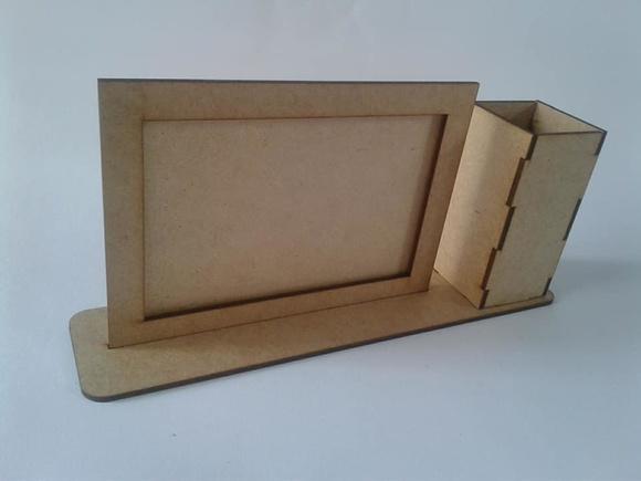 Porta Retrato com Porta Lápis mdf