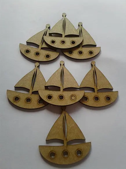 APLIQUE BARCO MDF 8cm.