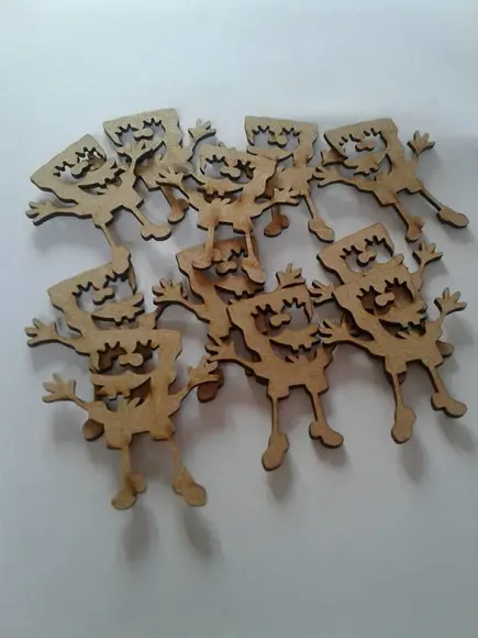 Bob Esponja 8cm mdf