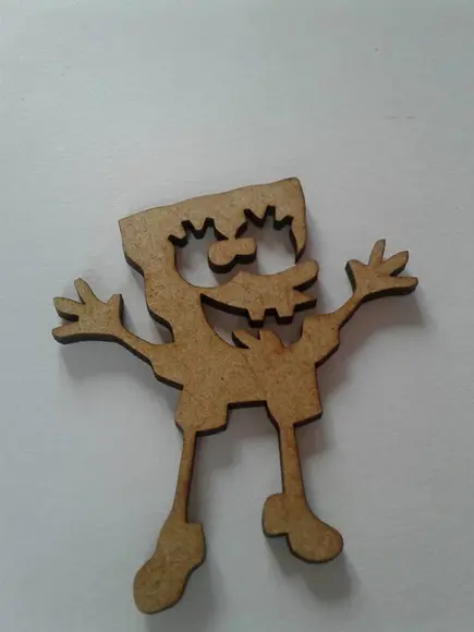 Bob Esponja 8cm mdf