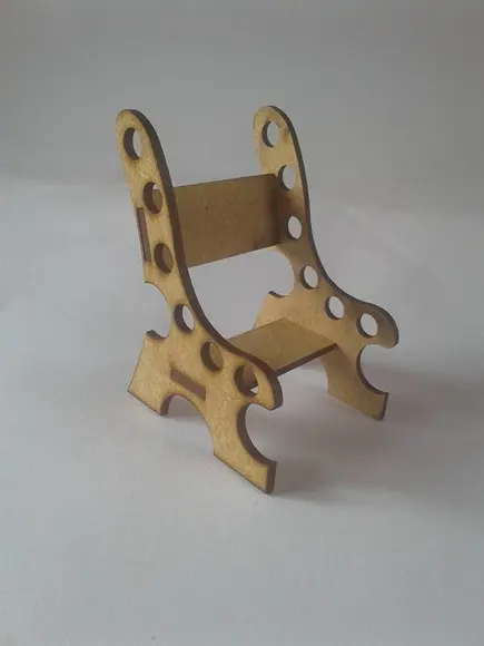 Cadeira Porta Lápis (6 Furos) mdf