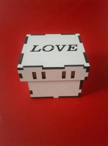 Caixa Love Branca 6x6 C/passa Fita.
