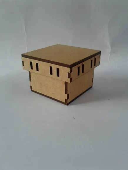 Caixa mdf 6x6 C/passa Fita.