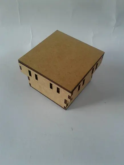 Caixa mdf 6x6 C/passa Fita.