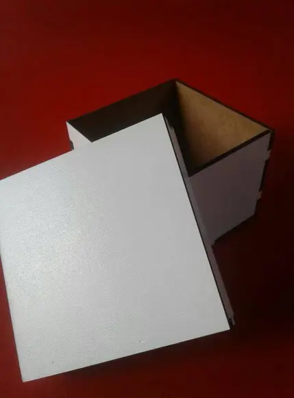 Caixa mdf Branca 10x10 no Laser