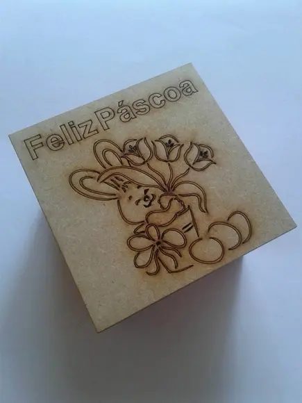 Caixinha 8x8 mdf Feliz Páscoa