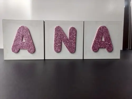 CUBO COM NOMES - MDF C/ E.V.A