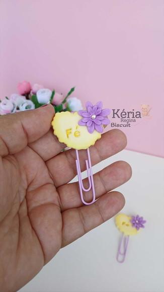 Clips em Biscuit Fé e Gratidão
