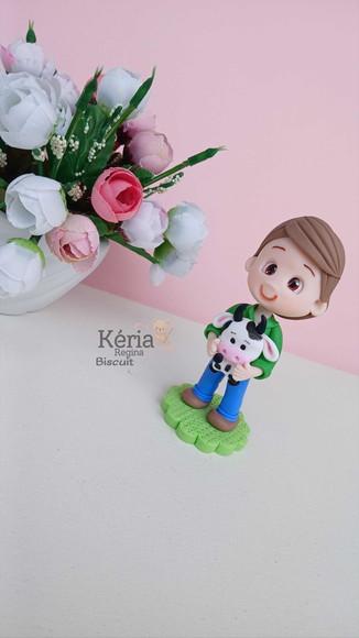 Menino da Fazendinha em Biscuit