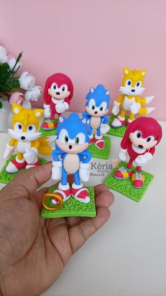 Sonic, Knuckles e Tails em Biscuit