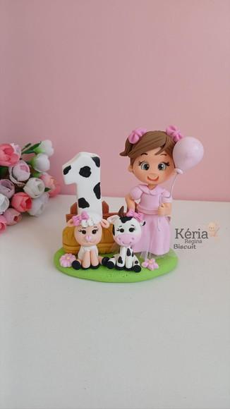 Topo Personalizado Fazendinha Rosa em Biscuit