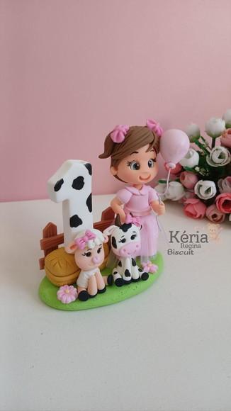 Topo Personalizado Fazendinha Rosa em Biscuit