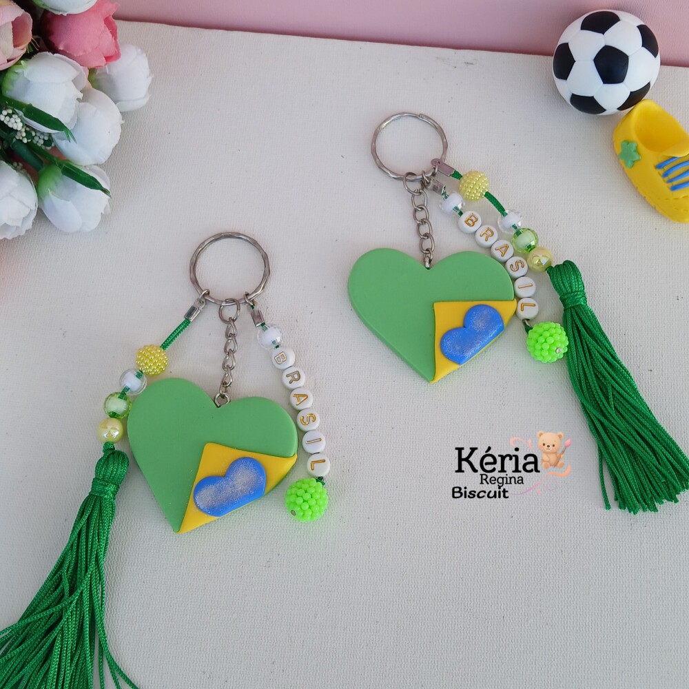 Chaveiros Brasil de Biscuit para lembrancinhas