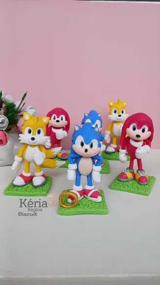 Sonic, Knuckles e Tails em Biscuit