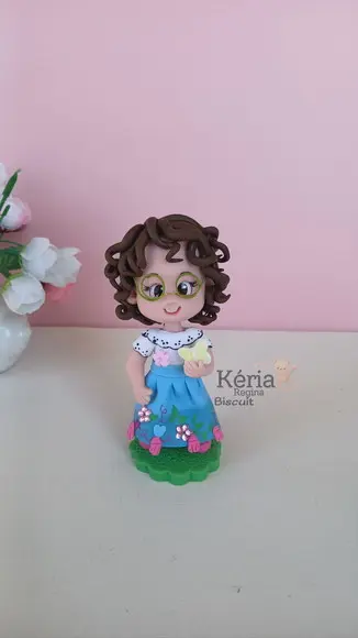 Tema Encanto em Biscuit, Mirabel, Luiza e Isabela